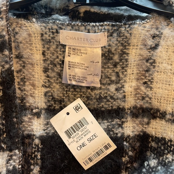 NWT Charter Club Plaid Shawl Cape Wrap Scarf with Fringe - Picture 3 of 4
